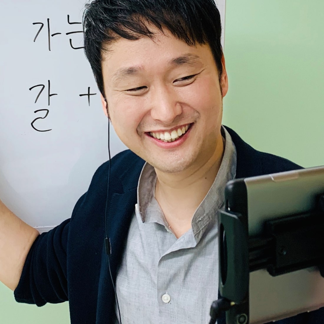 곽 병익 (カク・ビョンイク)